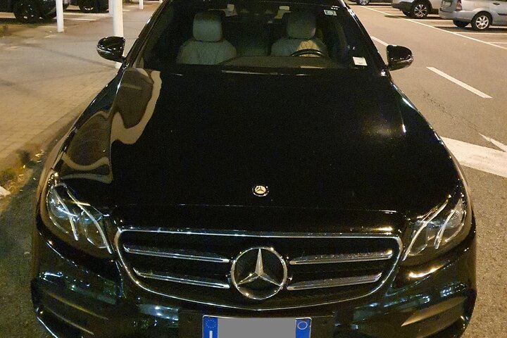 Vall d'Aosta zum Flughafen Malpensa Milan (MXP) - Abfahrt Privattransfer