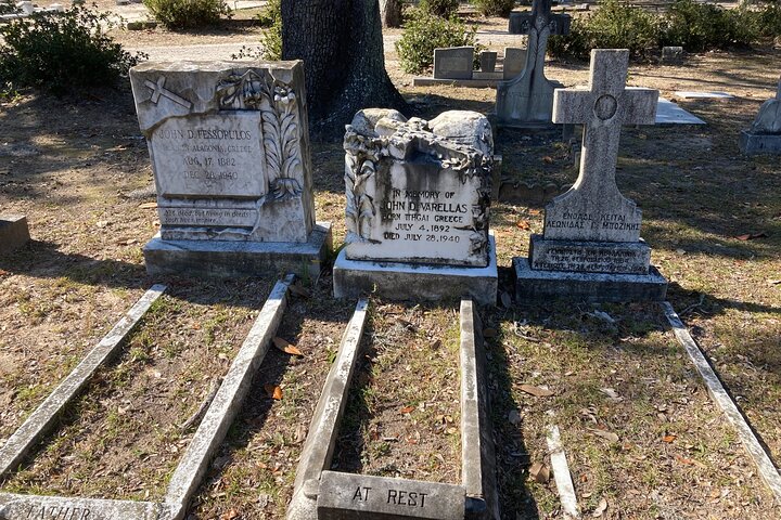 Tour guidato di 1 ora del carrello da golf del Bonaventure Cemetery a Savannah
