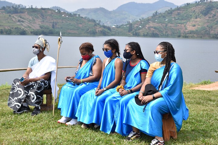 Crucero en barco por los lagos Twin y el lago Kivu