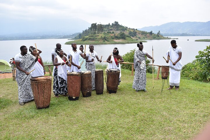 Crucero en barco por los lagos Twin y el lago Kivu