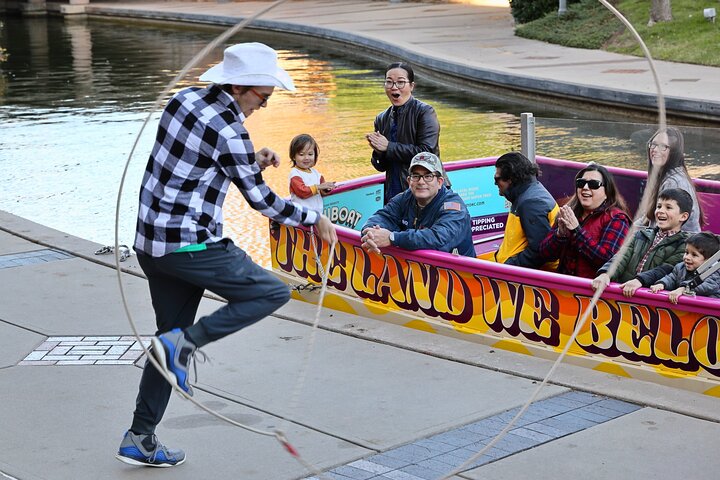 Tour in barca narrato del canale di Oklahoma City Bricktown
