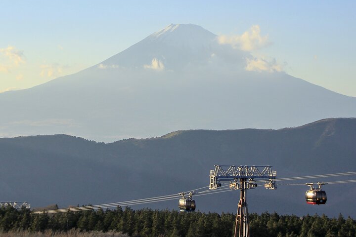 Eintägige Bustour zum Berg Fuji und nach Hakone. Rückfahrt mit dem Bus