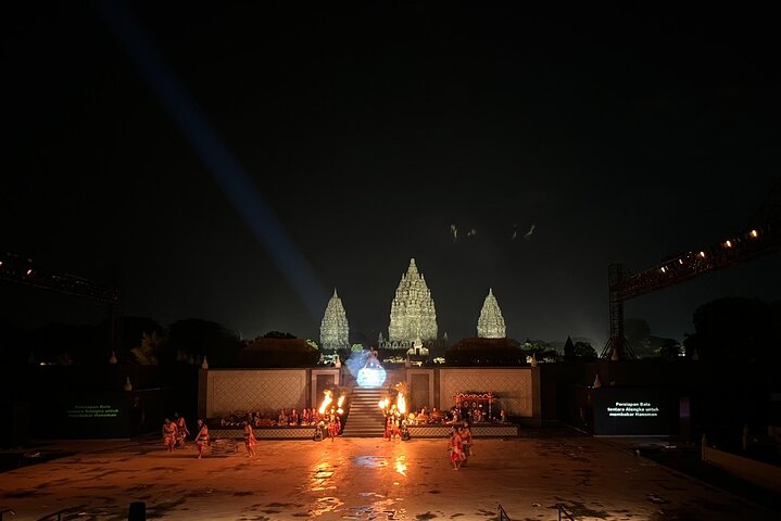Ascension de Borobudur au sommet, temple de Prambanan et ballet Ramayana