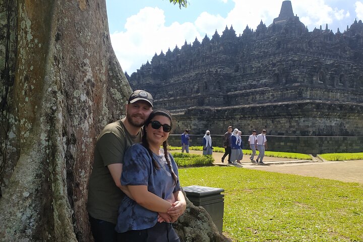 Subida a la cima del templo de Borobudur y templo de Prambanan: tour de 1 día