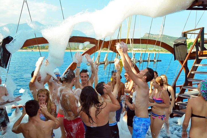 Alanya All Inclusive Piratbåttur med hotelltransport