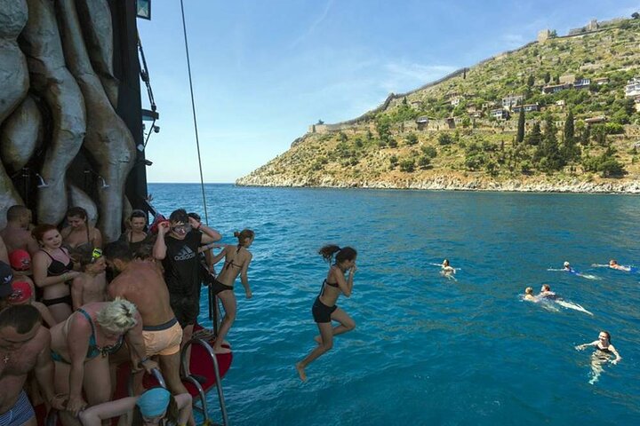 Alanya All Inclusive Piratbåttur med hotelltransport
