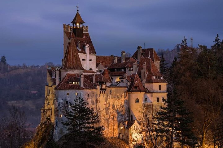 Castelo de Peles, Castelo de Bran, Fortaleza Rasnov e Mosteiro Sinaia saindo de Brasov