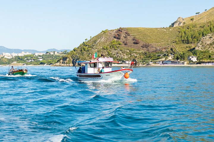 Paseo en barco privado VIP de un día a Gaeta y Sperlonga