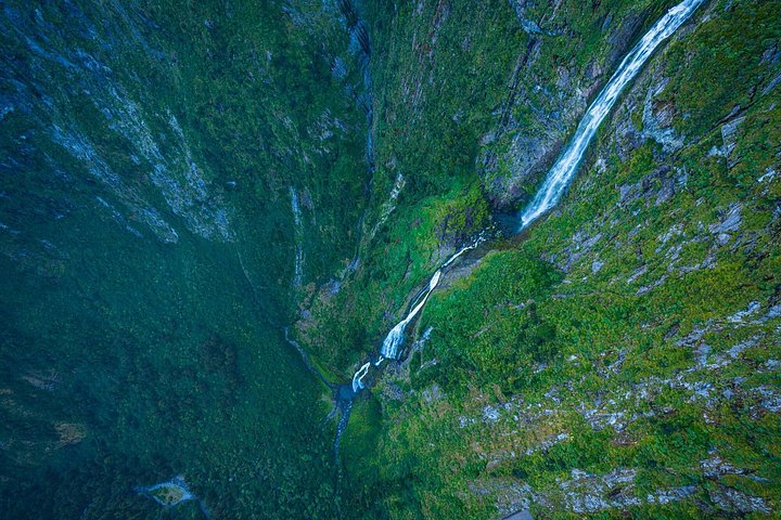 Sutherland Falls Helicopter Scenic Flight från Milford Sound