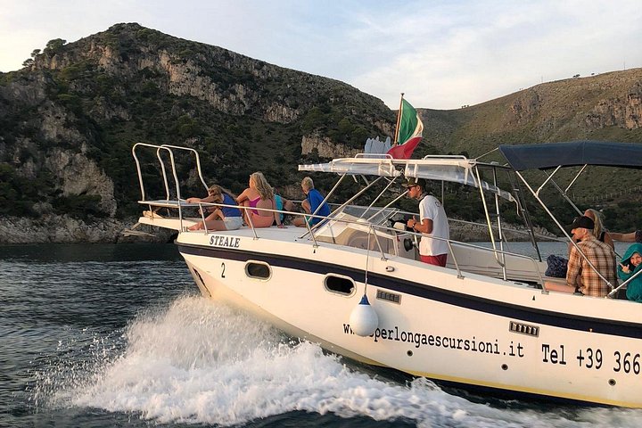 Paseo en barco privado VIP de un día a Gaeta y Sperlonga