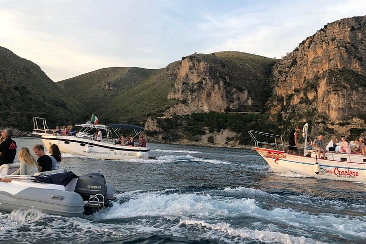 Paseo en barco privado VIP de un día a Gaeta y Sperlonga