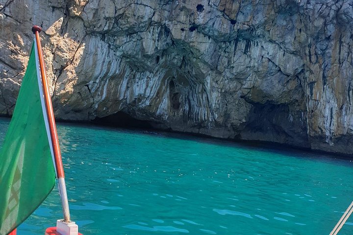 Paseo en barco privado VIP de un día a Gaeta y Sperlonga