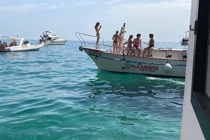 Paseo en barco privado VIP de un día a Gaeta y Sperlonga