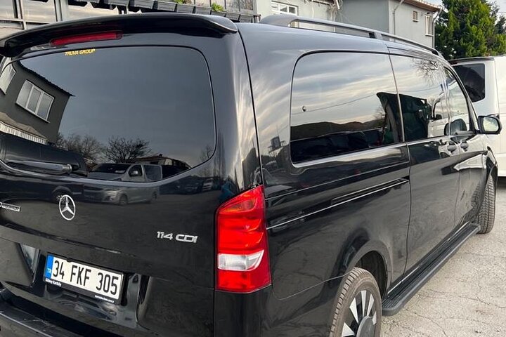 Van Ferit Melen Airport VAN Transfers naar Van City Hotels