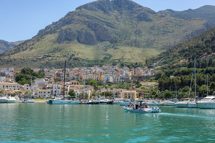 Passeio de barco de 8 horas de Castellammare del Golfo a San Vito Lo Capo