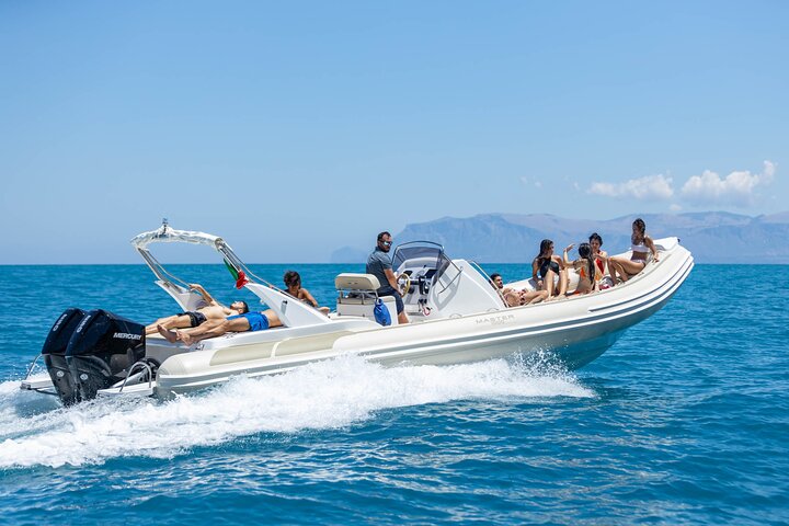 Passeio de barco de 8 horas de Castellammare del Golfo a San Vito Lo Capo