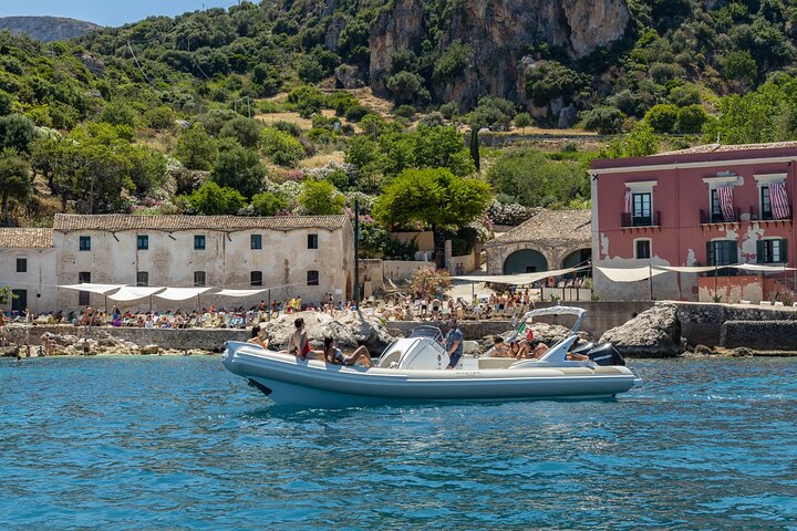 Passeio de barco de 8 horas de Castellammare del Golfo a San Vito Lo Capo