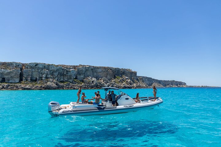 Bådtur Egadi Day opdag Favignana og Levanzo fra Trapani