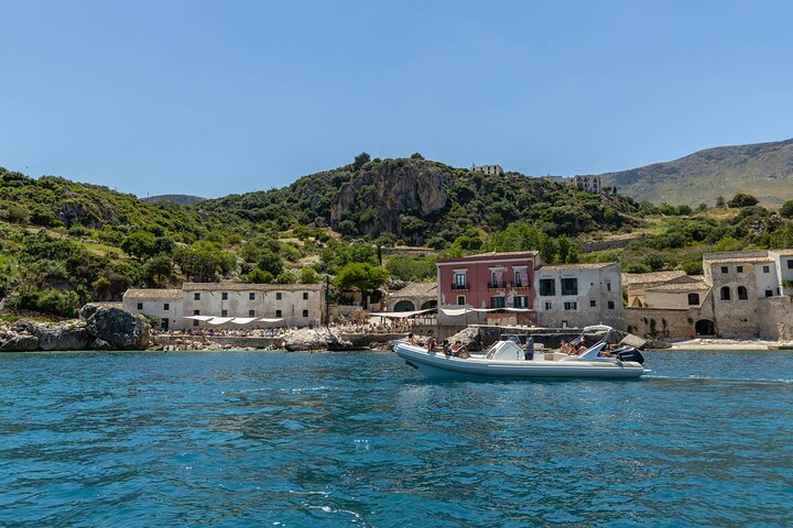Passeio de barco de 8 horas de Castellammare del Golfo a San Vito Lo Capo