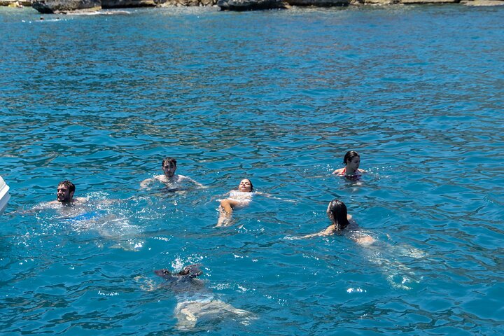 Passeio de barco de 8 horas de Castellammare del Golfo a San Vito Lo Capo