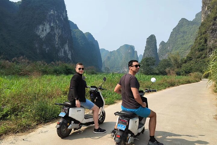 2-tägige private Tour zum Detian-Wasserfall und Mingshi von Nanning
