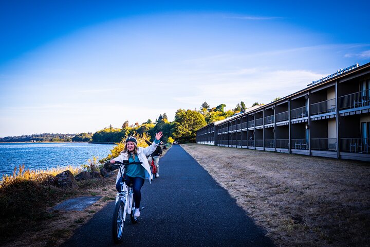 Paseo en bicicleta eléctrica por el Olympic Discovery Trail