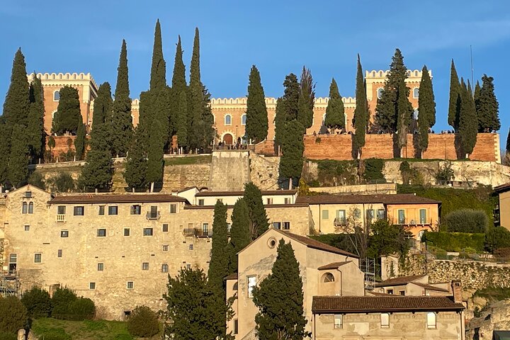 Verona: Tur med arena, kabelbil og valgfrie Juliet billetter