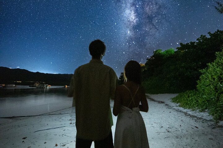 Dark Sky Sternenbeobachtung & Nachtporträt Tour in Kabira Bay
