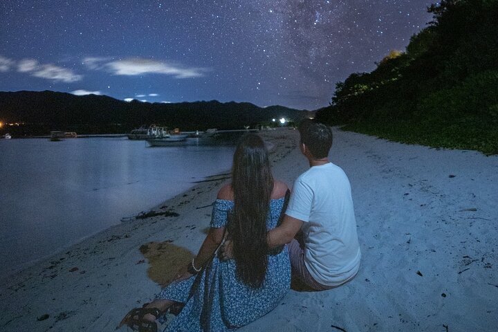Dark Sky Sternenbeobachtung & Nachtporträt Tour in Kabira Bay