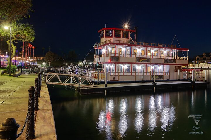 Cocktailcruise bij zonsondergang op de Paddle Wheeler van Lake Havasu
