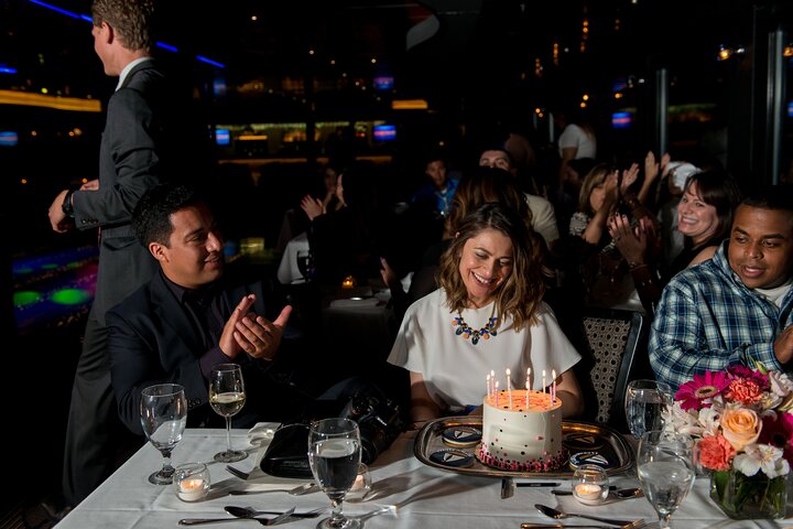 City Cruises Philadelphia: Signature Dinner Cruise med buffet