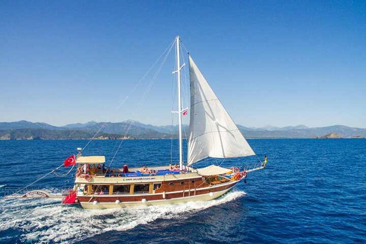 Fethiye 12 Islands Boat Trip With Lunch
