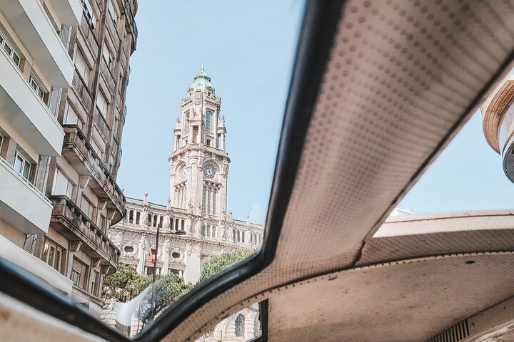 Porto: Exclusive Tour in a Vintage VW Kombi with an Open Roof