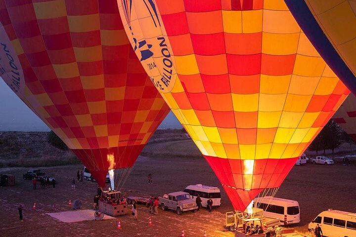 Excursão independente de Sarıgerme em Pamukkale com passeio de balão de ar quente