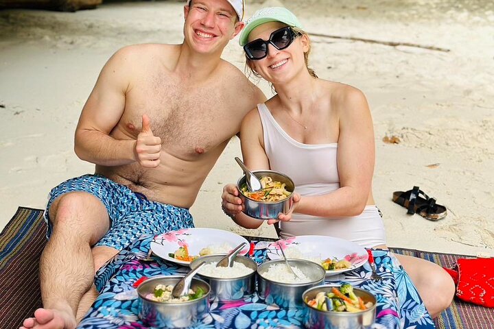 Private Longtail Boat Tour to 4 Islands