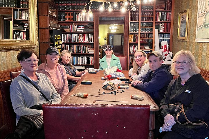 Spirits of Seville Pensacola's Haunted History Tour with Meal