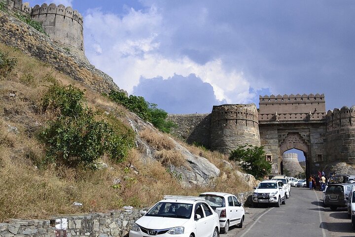 Jodhpur a Udaipur De regreso con paradas en Ranakpur y Kumbhalgarh