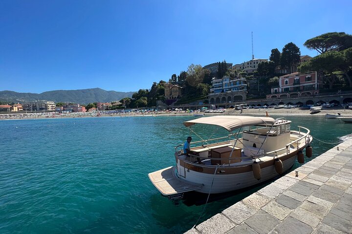 Cinque Terre Boat Tours Experience with Aperitivo and Swim