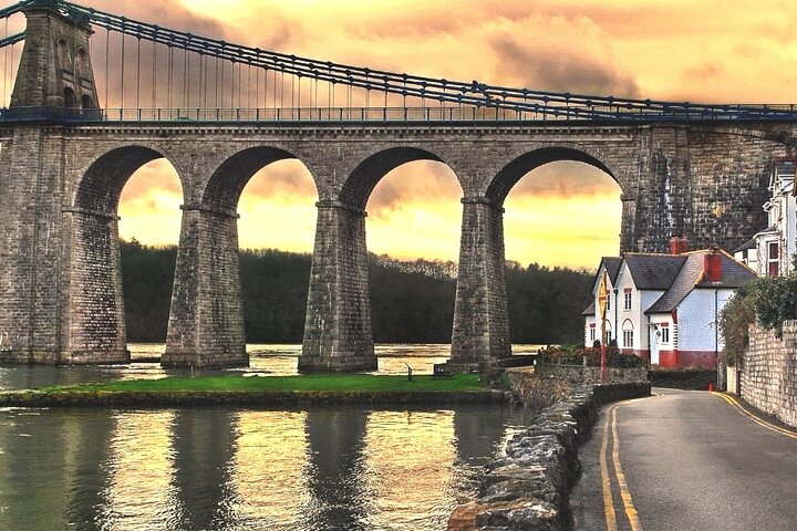 Privétour door middeleeuwse 4 kastelen van Wales