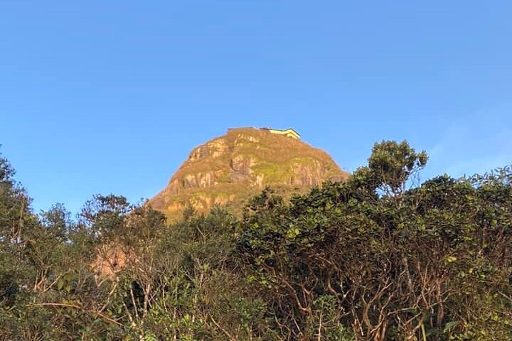 Peregrinación de luna llena a la montaña sagrada: el Pico de Adán
