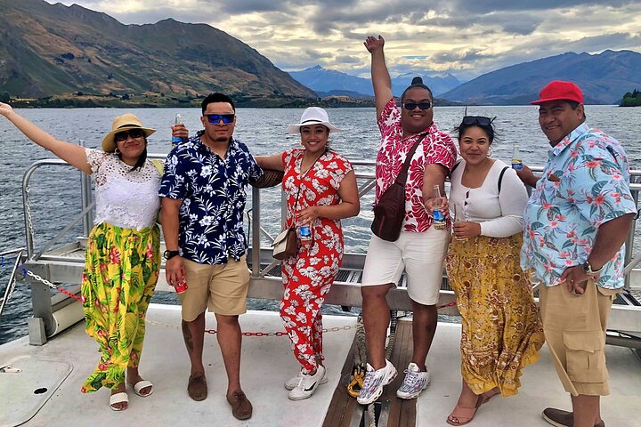 Lake Wanaka 1 - Rondvaart van 1 uur inclusief wijn en kaas