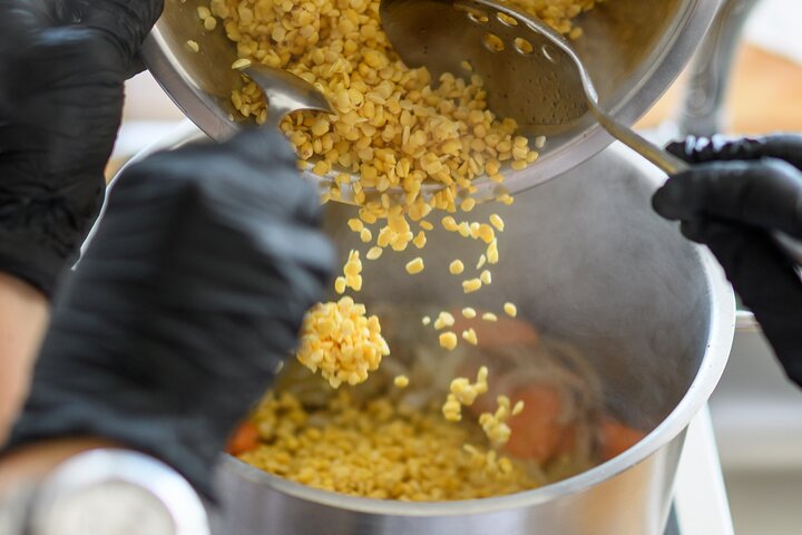 Lição de cozinha em grupo pequeno e degustação de vinhos na Prêmio vinícola