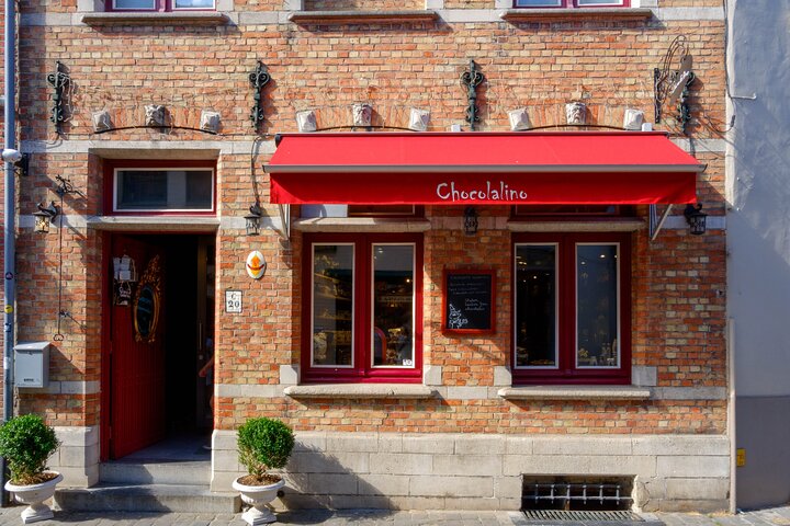 Visita guiada a pé por Bruges com opção de passeio de barco e/ou degustação de cerveja.