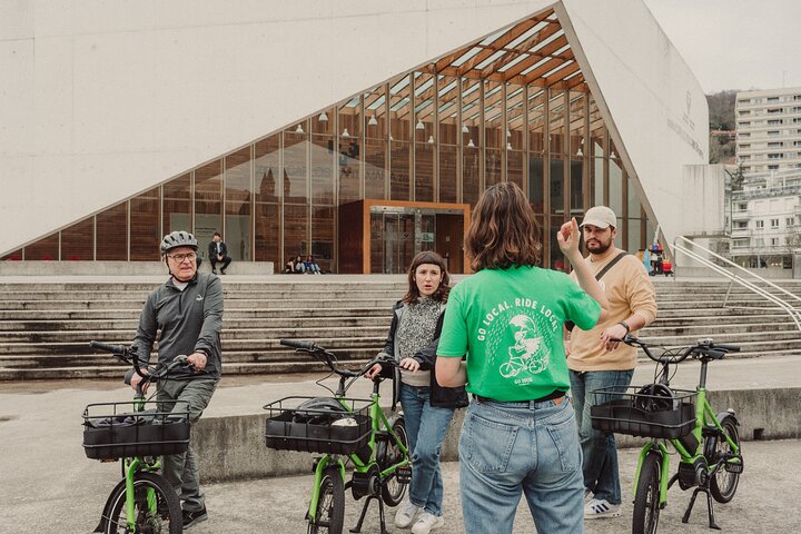 Tour in bici elettrica per piccoli gruppi a San Sebastian