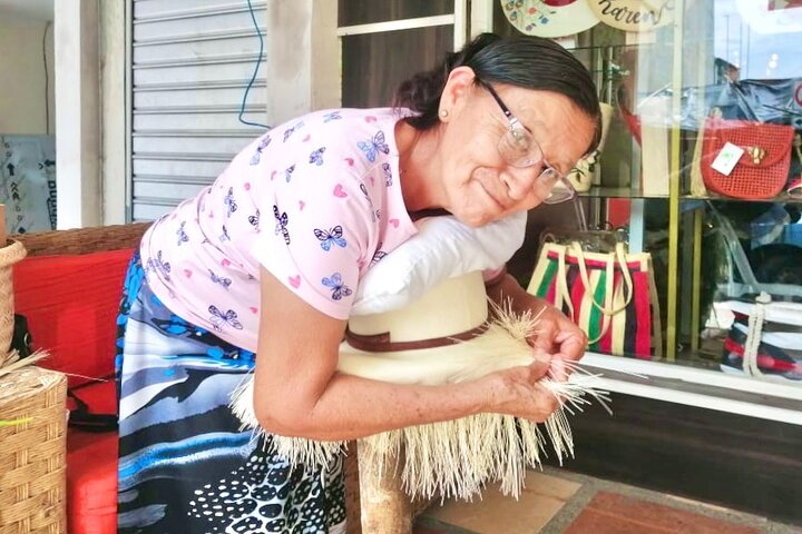 Panama Hat Maker, productos artesanales, museo, cocina local frente al mar. SHORE TOUR