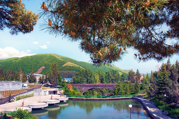 Esplorazione di Jermuk Tour privato a piedi per coppie