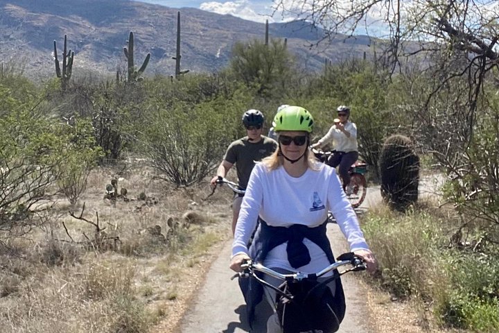 Tour in bici elettrica del Parco nazionale del Saguaro est