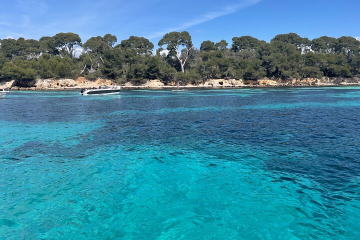 Oppdag Lérins-øyene og Cannes-bukten med privat båt