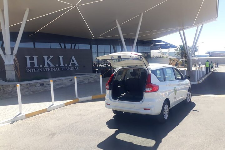 Privattransfers zwischen Windhoek und Hosea Kutako Int. Flughafen