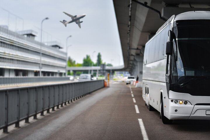 Privé aankomst of vertrek transfer: Ernesto Cortissoz luchthaven